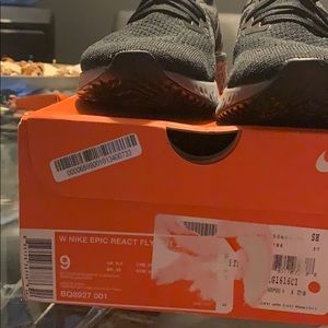 Women’s Nike Epic React Flyknit 2
